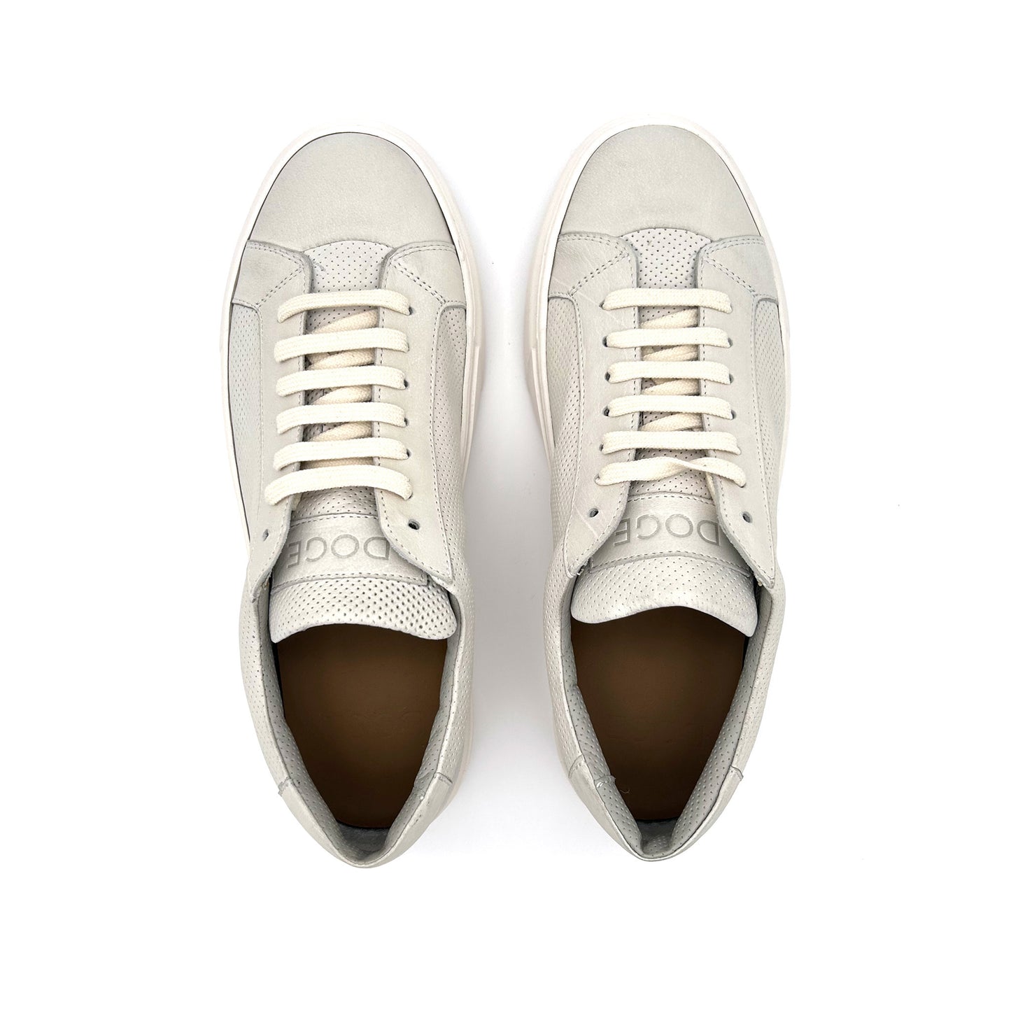 DOGE Sneakers Forate Pelle