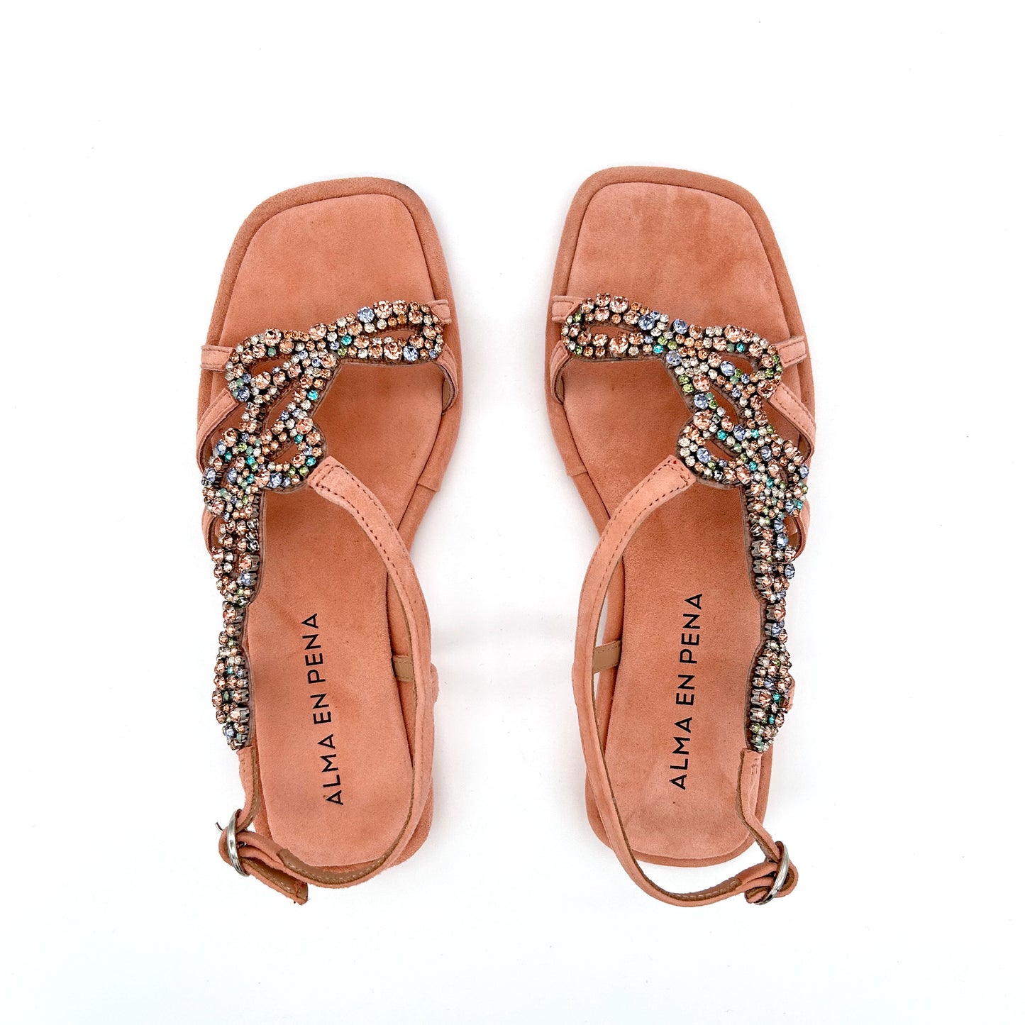ALMA EN PENA Sandali